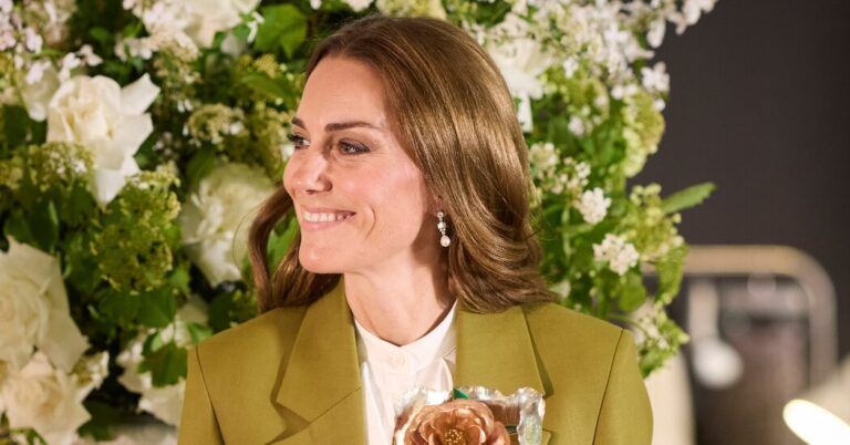 Kate Middleton Presents 2025 Queen Elizabeth II Award for Design