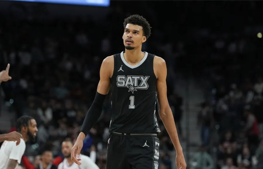 Jan 29, 2025; San Antonio, Texas, USA; San Antonio Spurs center Victor Wembanyama (1) looks up in the second half against the LA Clippers at Frost Bank Center. Mandatory Credit: Daniel Dunn-Imagn Images