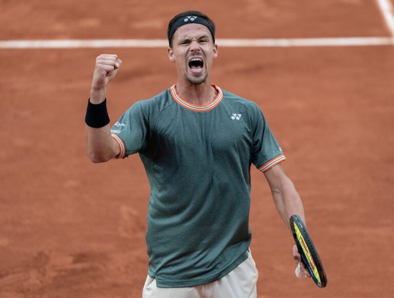 Daniel Altmaier upends Taylor Fritz at French Open