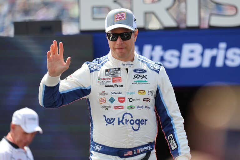Pole winner Brad Keselowski captures All-Star heat race