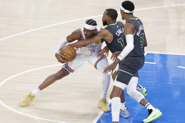 Shai Gilgeous-Alexander, Thunder rout Wolves in opener