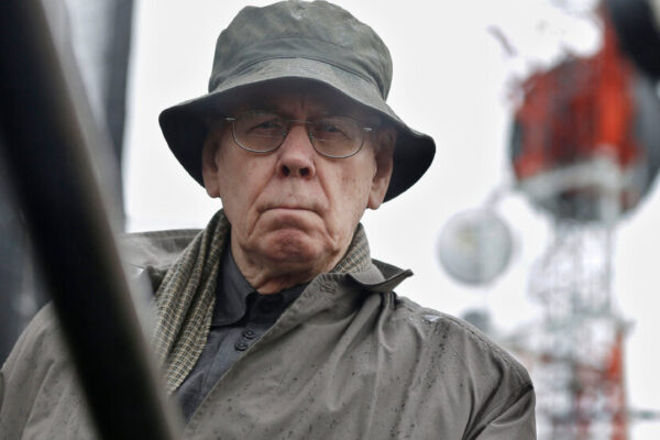 John L. Young, 89, Dies; Pioneered Posting Classified Documents Online