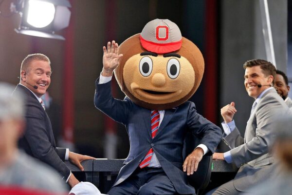 Lee Corso’s final ‘College Gameday’ to be at Texas-Ohio State