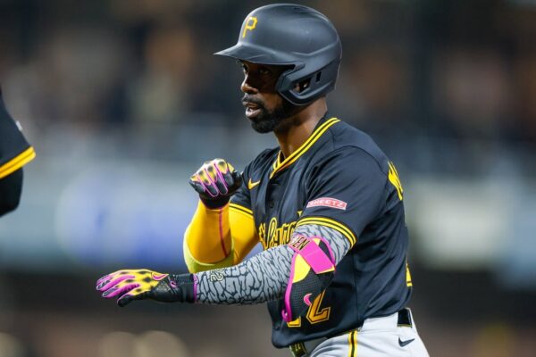 Pirates seek series win after snapping skid to Padres