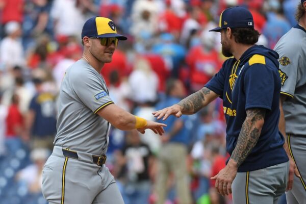 Brewers bring 7-game win streak into set at Cincinnati