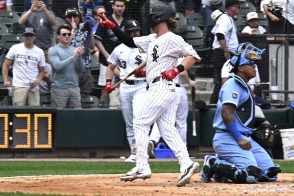 Rookies providing lift as White Sox seek sweep of Royals