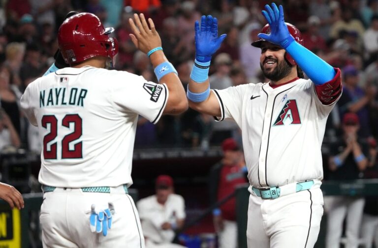 Streaking Diamondbacks look to stay hot in visit to Blue Jays