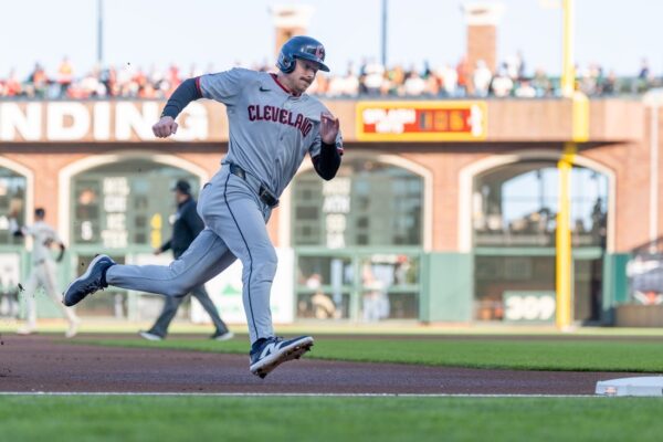 Daniel Schneemann’s 3-run homer leads Guardians past Giants