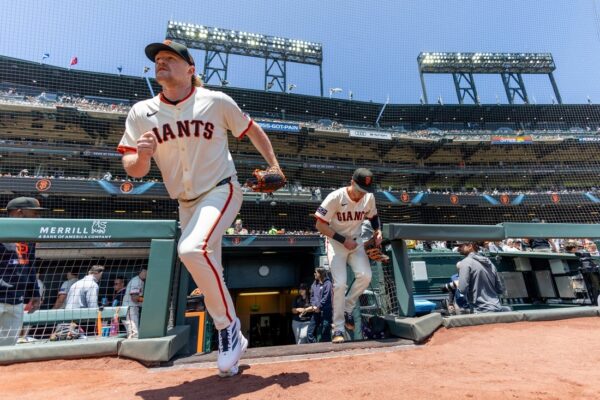 Giants host Diamondbacks, try to put frustrations behind them