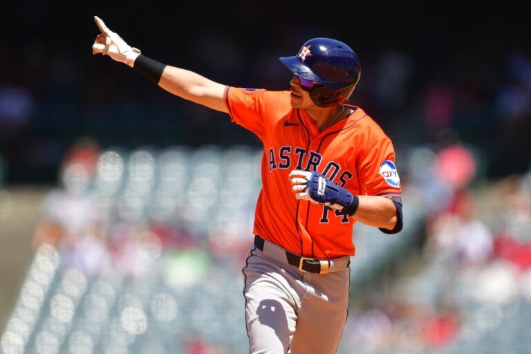 Mauricio Dubon homers twice as Astros hold off Angels