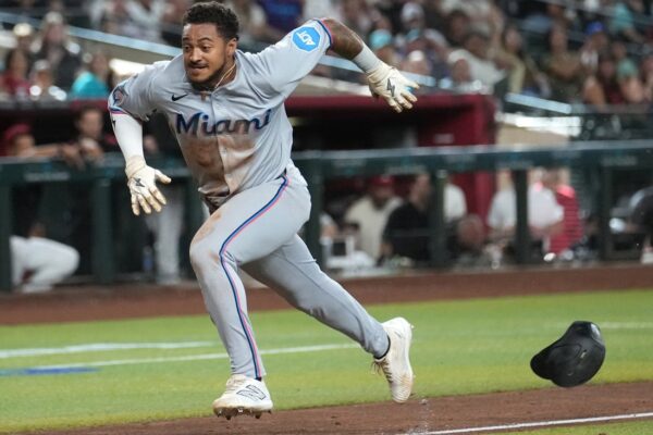 MLB roundup: Miami stays hot, rallies to beat D-backs in 10th