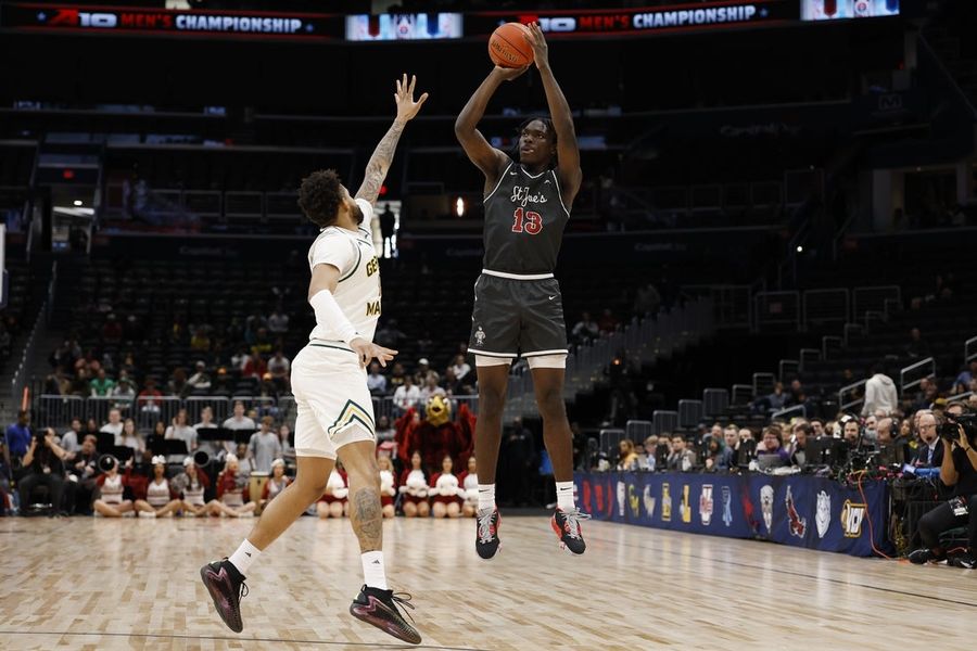 NCAA Basketball: Atlantic 10 Conference Tournament Semifinal-Saint Joseph's vs George Mason