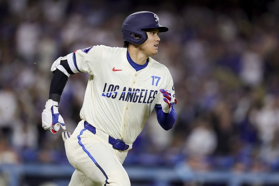 MLB: San Francisco Giants at Los Angeles Dodgers