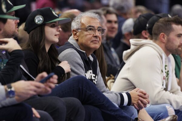 Report: Marc Lasry considering bid for Connecticut Sun