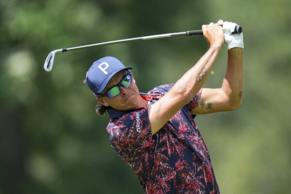 Golf Glance: Race for FedExCup points hits Twin Cities