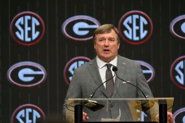 SS Georgia: QB Stockton, Smart lead Bulldogs through unfamiliar youth movement