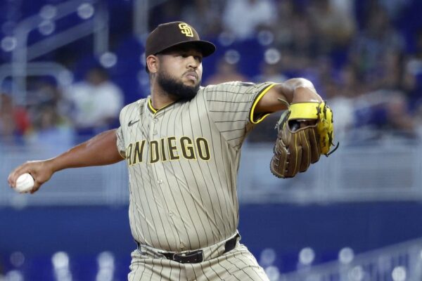 Padres looking for more pop from lineup in clash vs. Cards