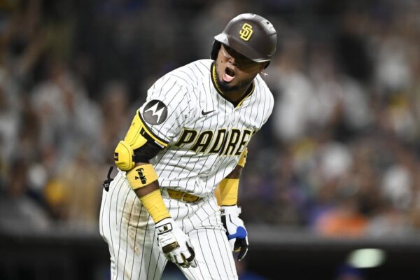 Padres, Mets look to restore order after wild start to series