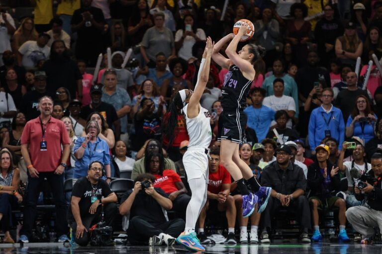 Mystics, Valkyries battle for playoff positioning in DC