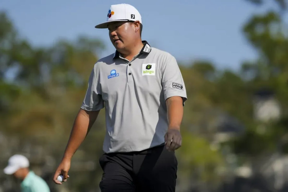 Apr 18, 2024; Hilton Head, South Carolina, USA; Sungjae Im walks on the 17th green after making a putt during the first round of the RBC Heritage golf tournament. credits: Aaron Doster-USA TODAY Sports