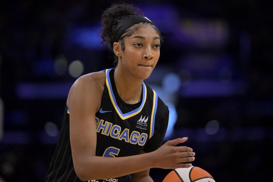 WNBA: Chicago Sky at Los Angeles Sparks