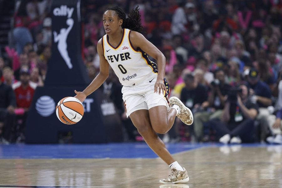 WNBA: Indiana Fever at Chicago Sky
