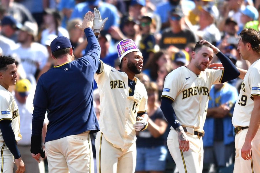 MLB: Los Angeles Dodgers at Milwaukee Brewers
