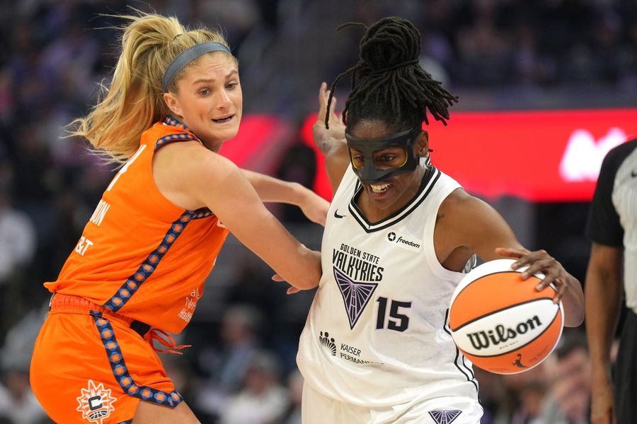 WNBA: Connecticut Sun at Golden State Valkyries